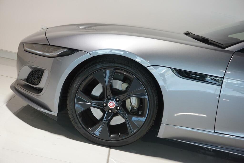 Jaguar F-Type  Red #39