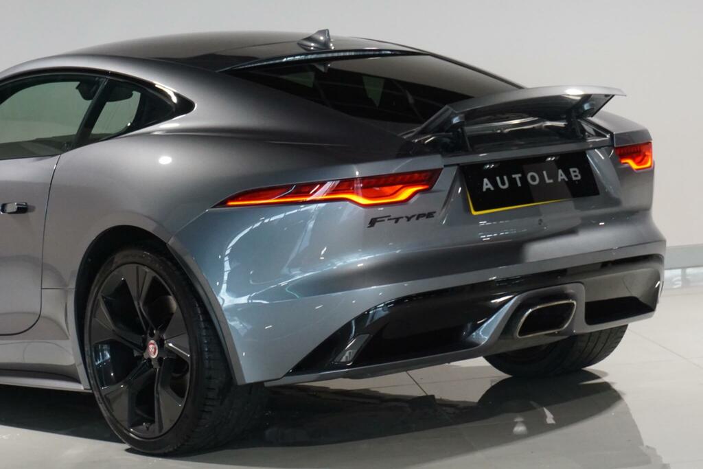 Jaguar F-Type  Red #32