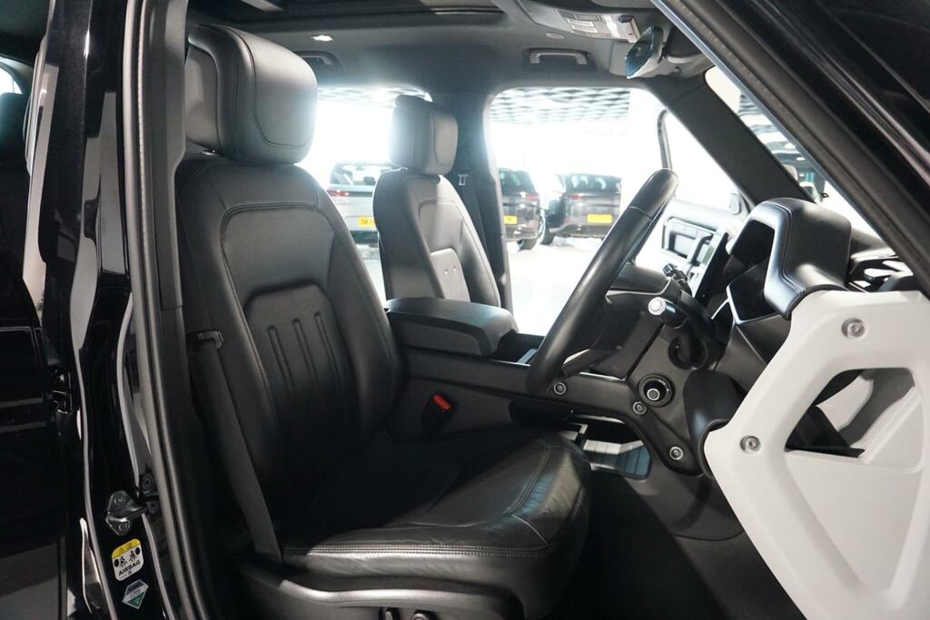 Land Rover Defender 110 X-dynamic S Grey #10