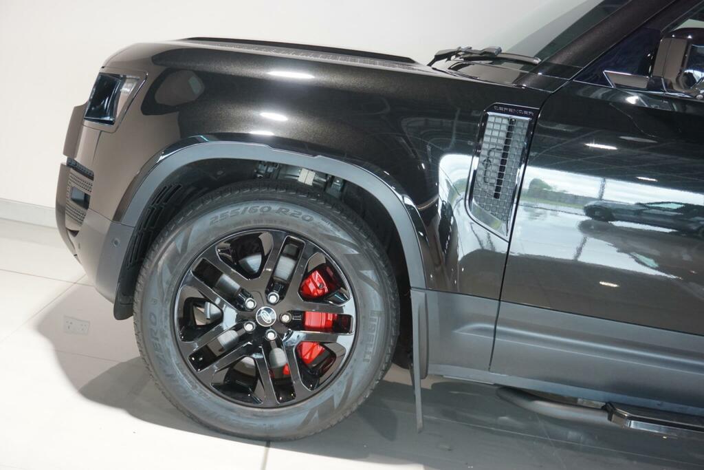 Land Rover Defender 110 X-dynamic S Grey #46