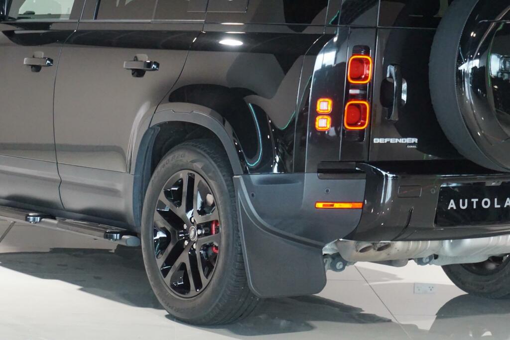 Land Rover Defender 110 X-dynamic S Grey #45