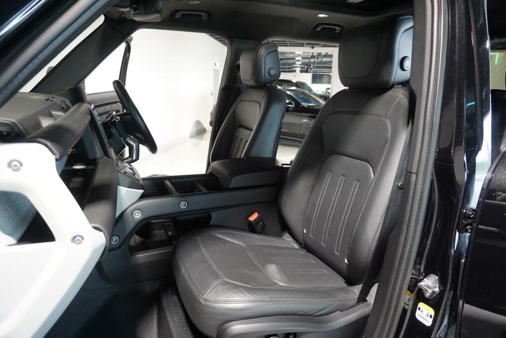 Land Rover Defender 110 X-dynamic S Grey #51