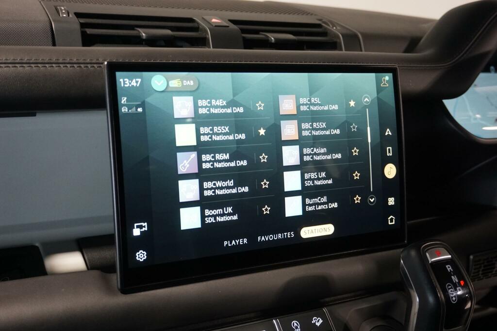 Land Rover Defender 110 X-dynamic S Grey #59