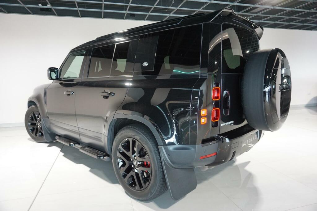 Land Rover Defender 110 X-dynamic S Grey #24