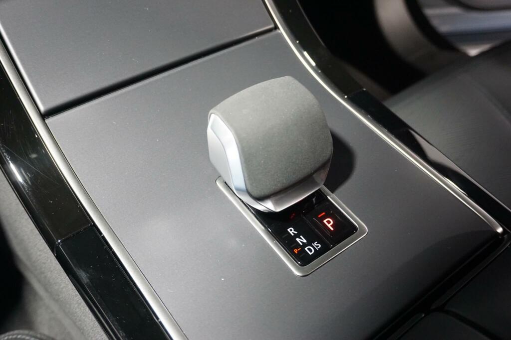 Land Rover Range Rover Velar Dynamic Se Blue #60