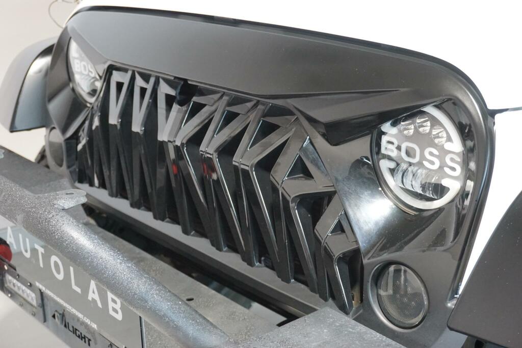 Jeep Wrangler Crd Overland Grey #64