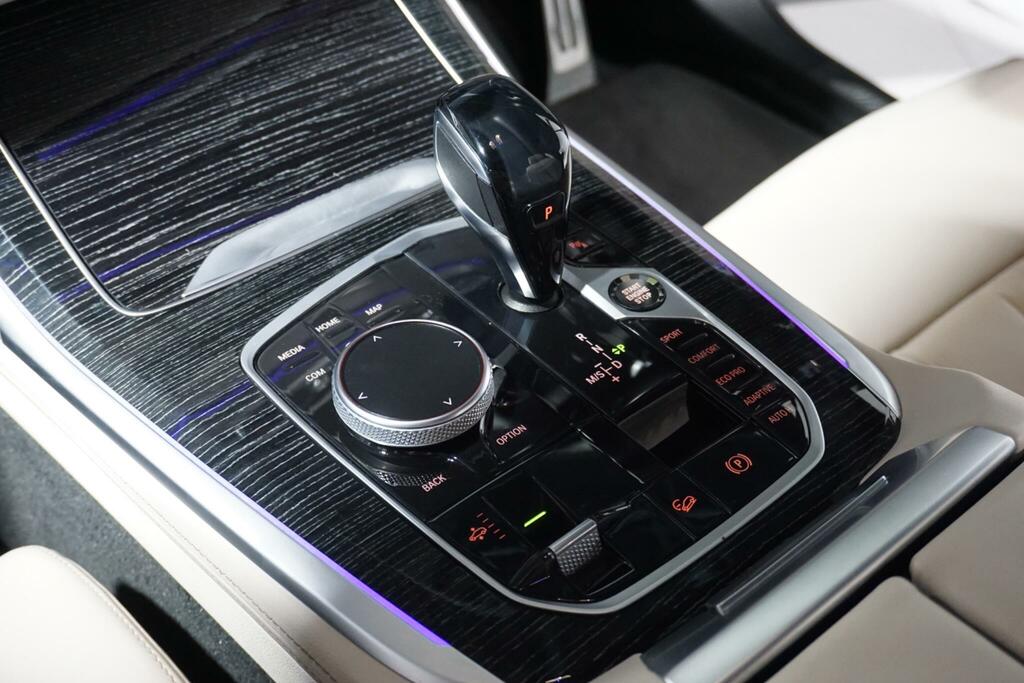 BMW X7 Xdrive40d Mht M Sport Step #79
