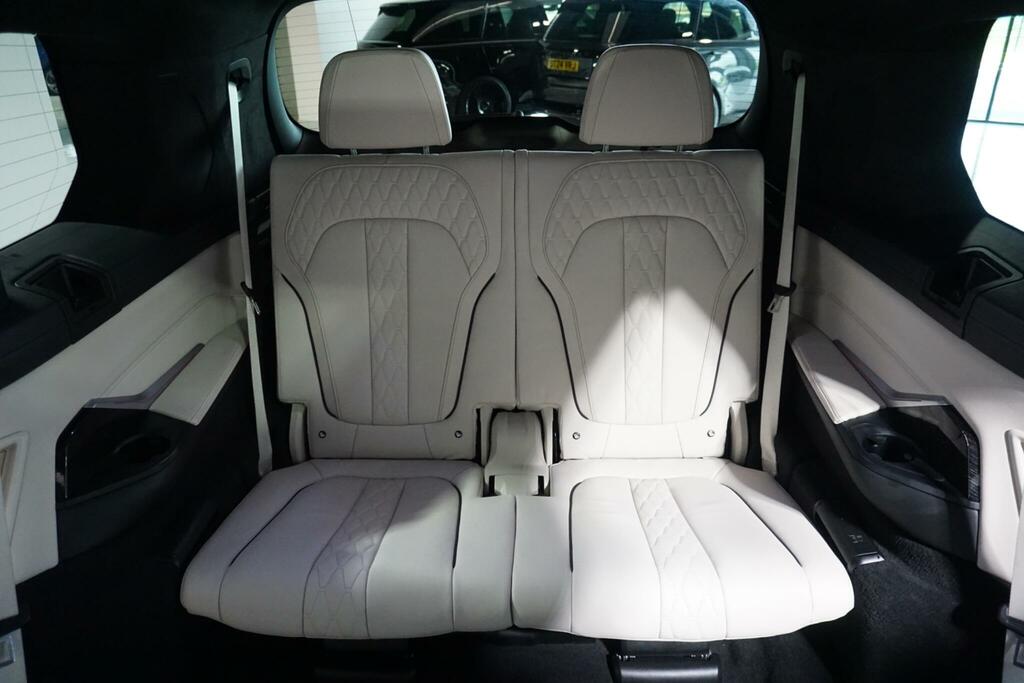 BMW X7 Xdrive40d Mht M Sport Step #9