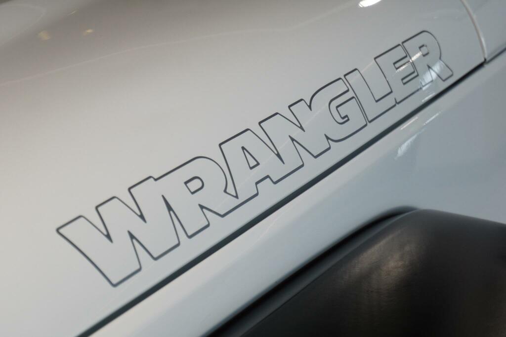 Jeep Wrangler 2.0 Gme Sahara Yellow #65