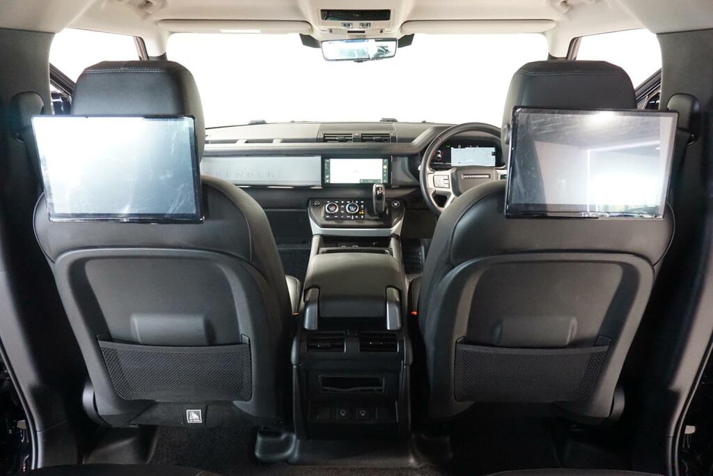 Land Rover Defender 110 X-dynamic Hse Black #7