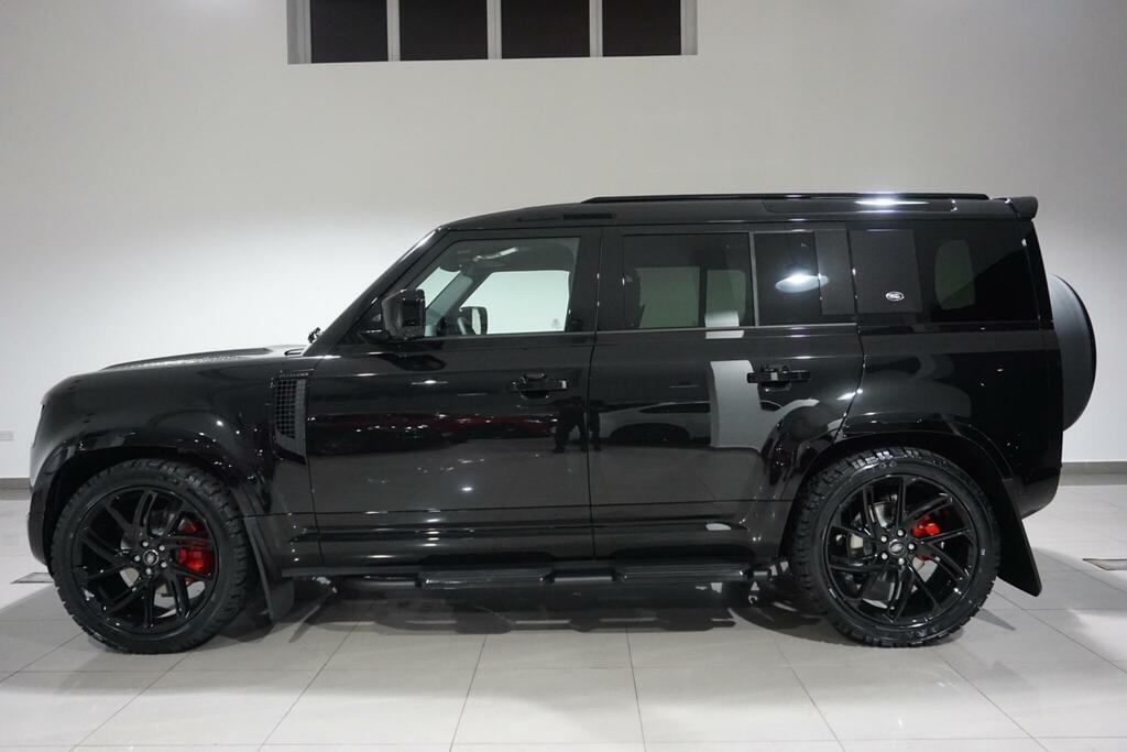 Land Rover Defender 110 X-dynamic Hse Black #33