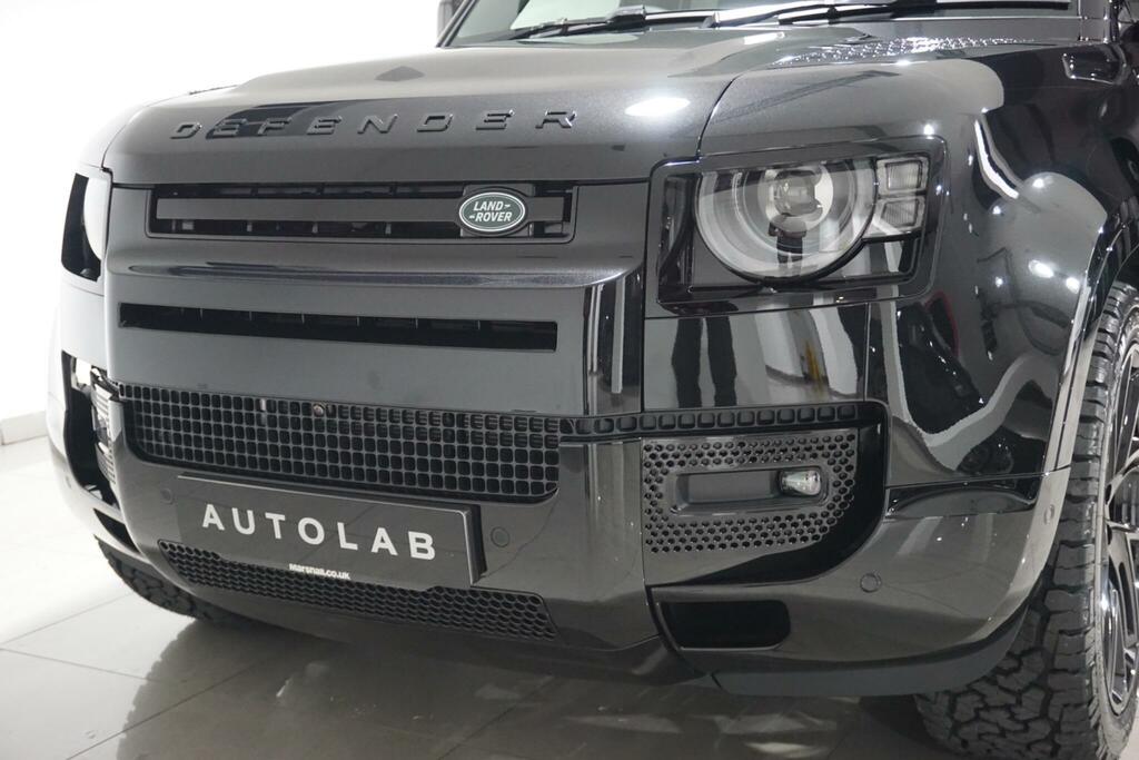 Land Rover Defender 110 X-dynamic Hse Black #64