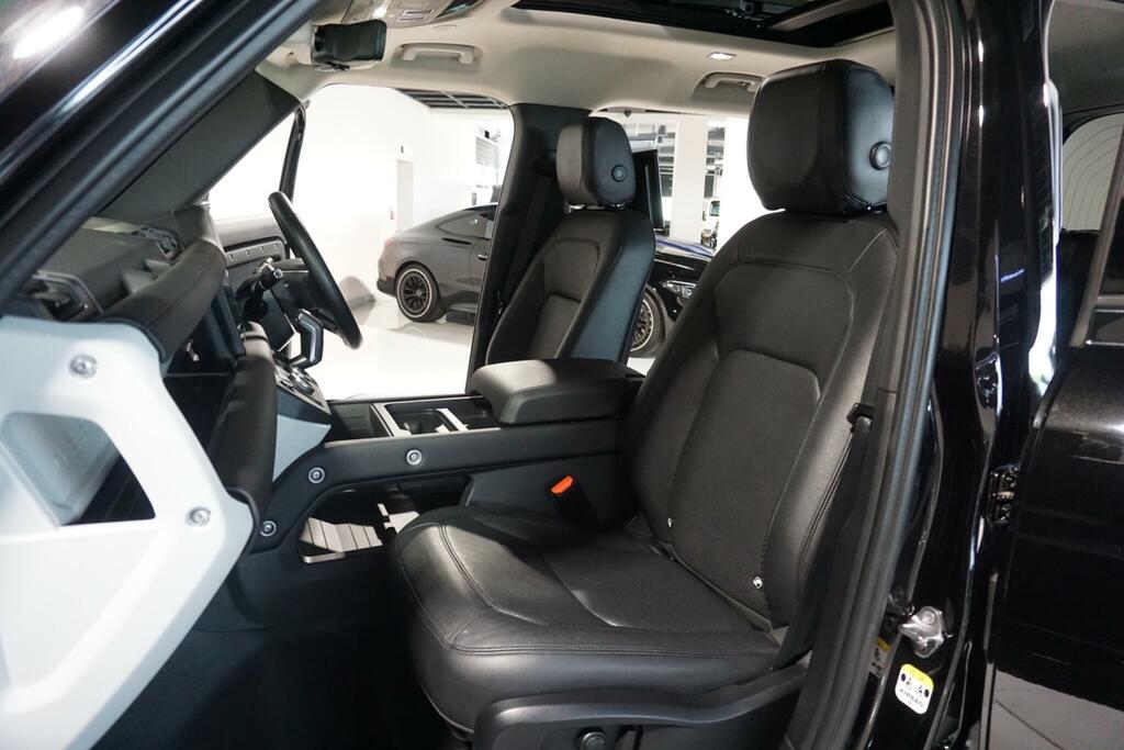 Land Rover Defender 110 X-dynamic Hse Black #52