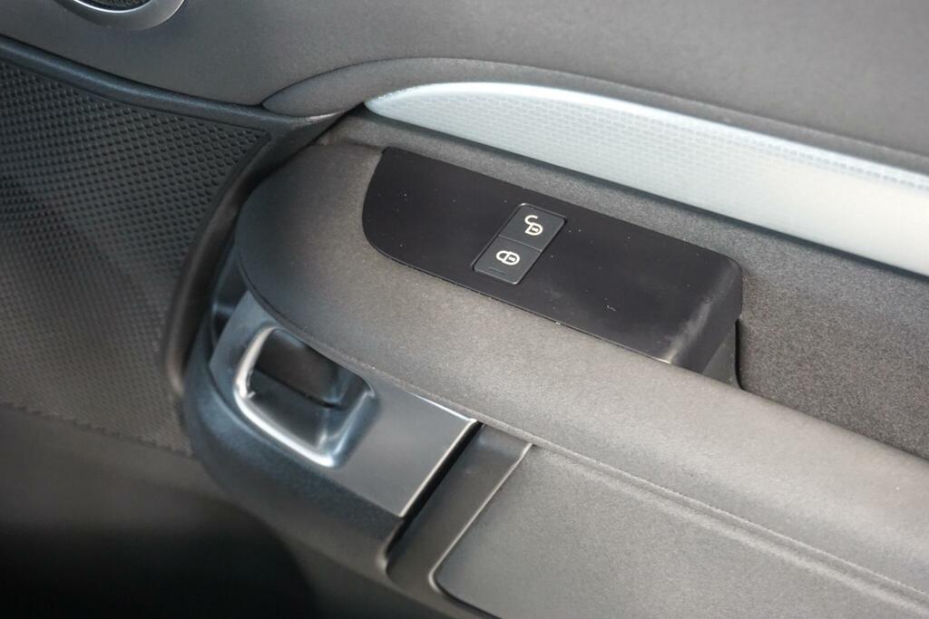Land Rover Discovery 3L Hse Grey #60