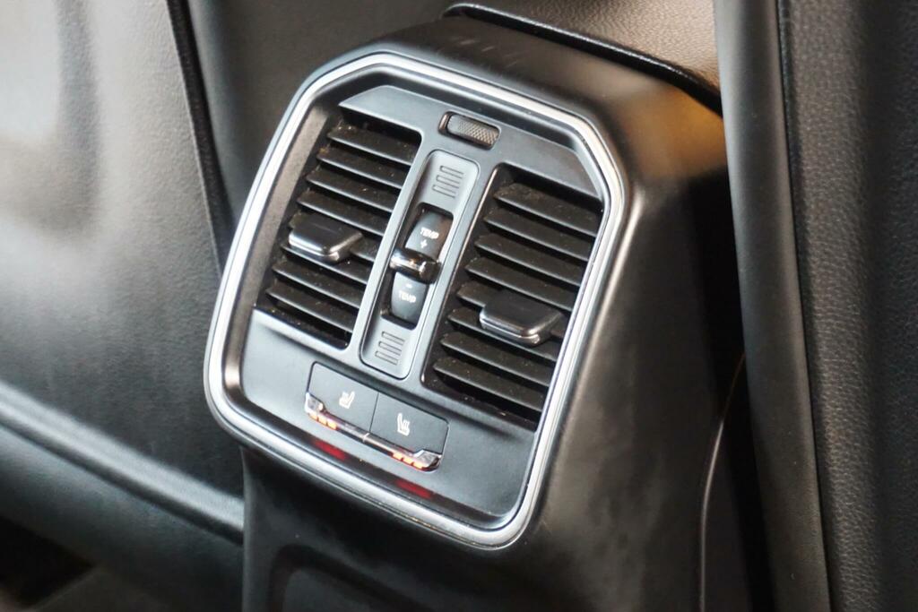 Porsche Macan Turbo Pdk Grey #63