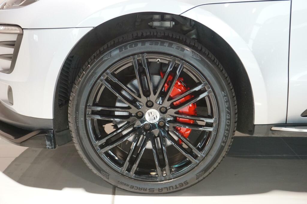Porsche Macan Turbo Pdk Grey #73