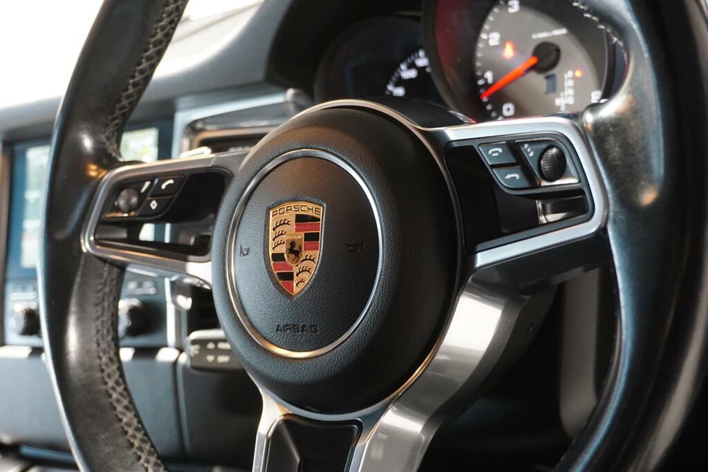 Porsche Macan Turbo Pdk Grey #55