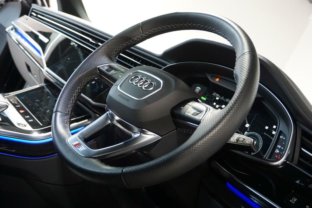 Audi Q8 55 Tfsi Quattro S Line Tiptronic Leather 202 Black #55