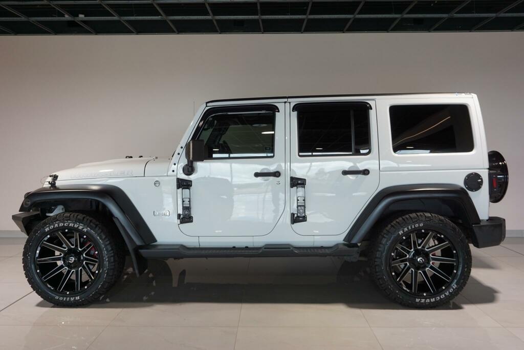 Jeep Wrangler Crd Sahara  #25