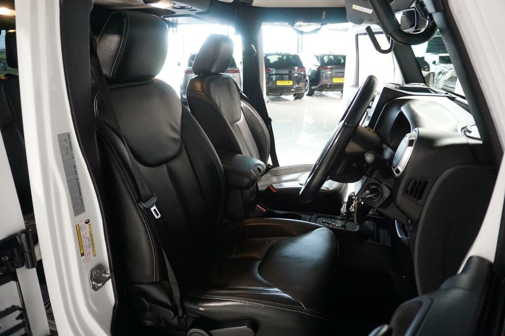 Jeep Wrangler 3.6 V6 Jk White #6