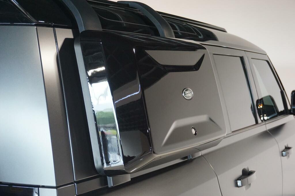 Land Rover Defender 110 D250 X-dynamic Se Grey #63