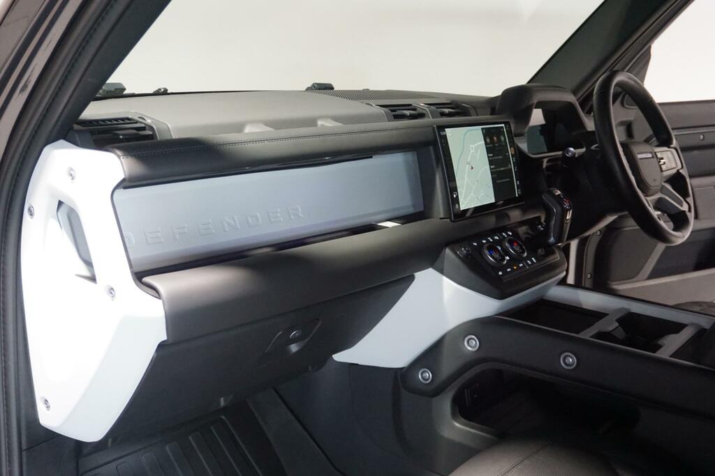 Land Rover Defender 110 D250 X-dynamic Se Grey #49