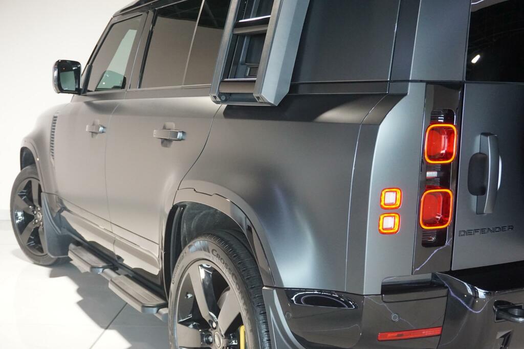 Land Rover Defender 110 D250 X-dynamic Se Grey #46