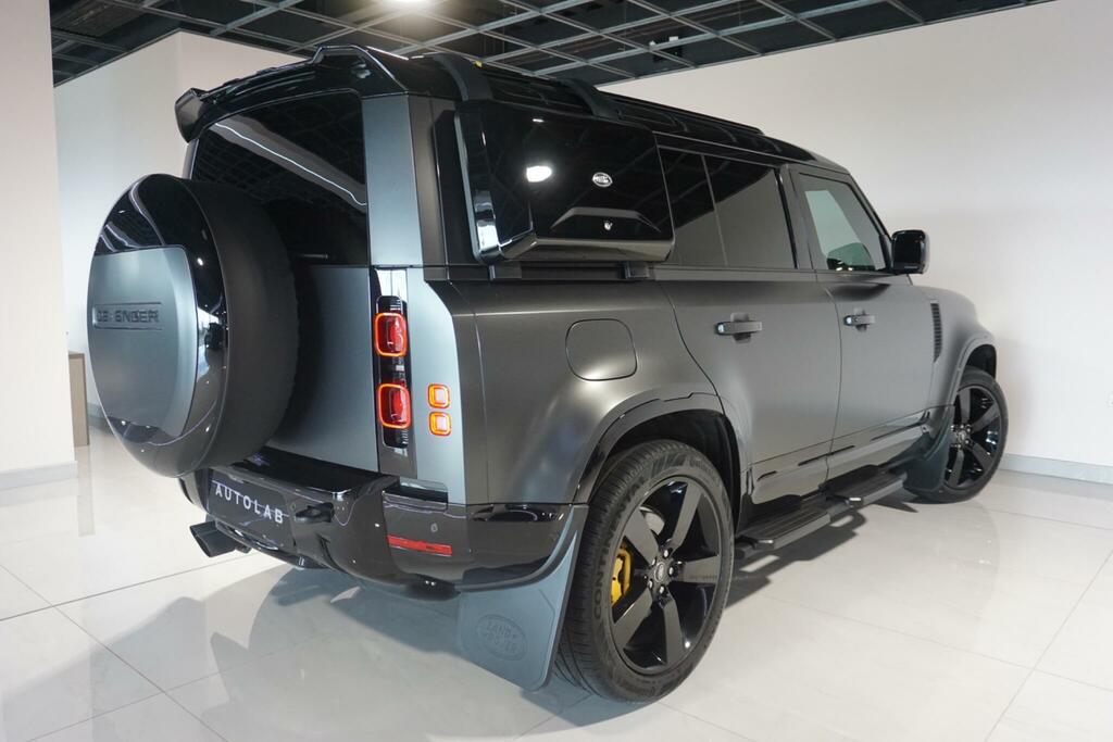 Land Rover Defender 110 D250 X-dynamic Se Grey #23