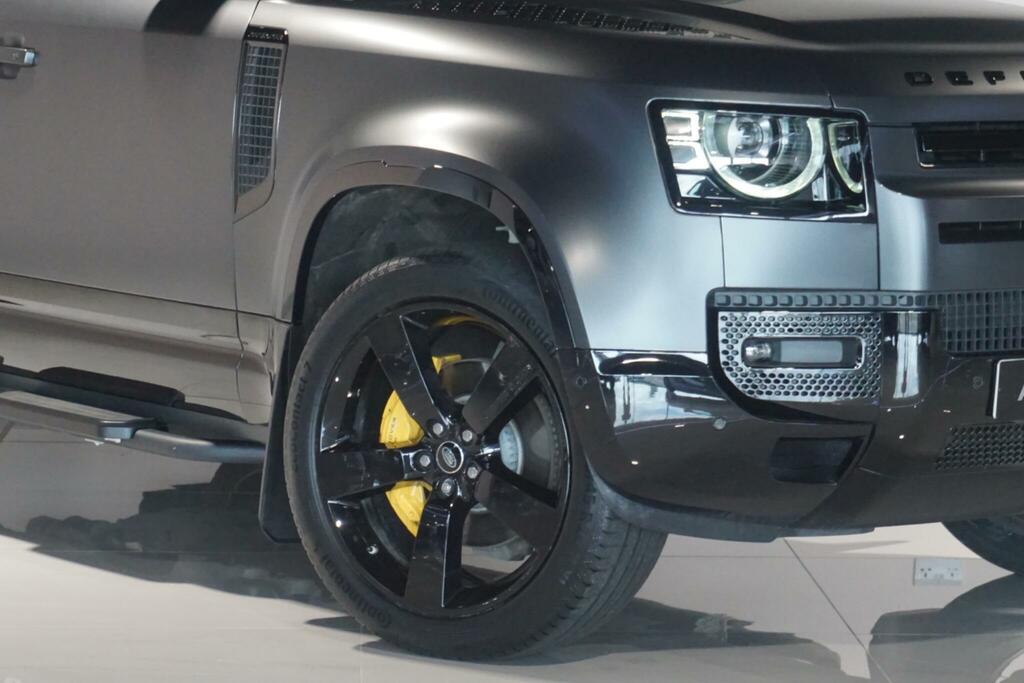 Land Rover Defender 110 D250 X-dynamic Se Grey #41