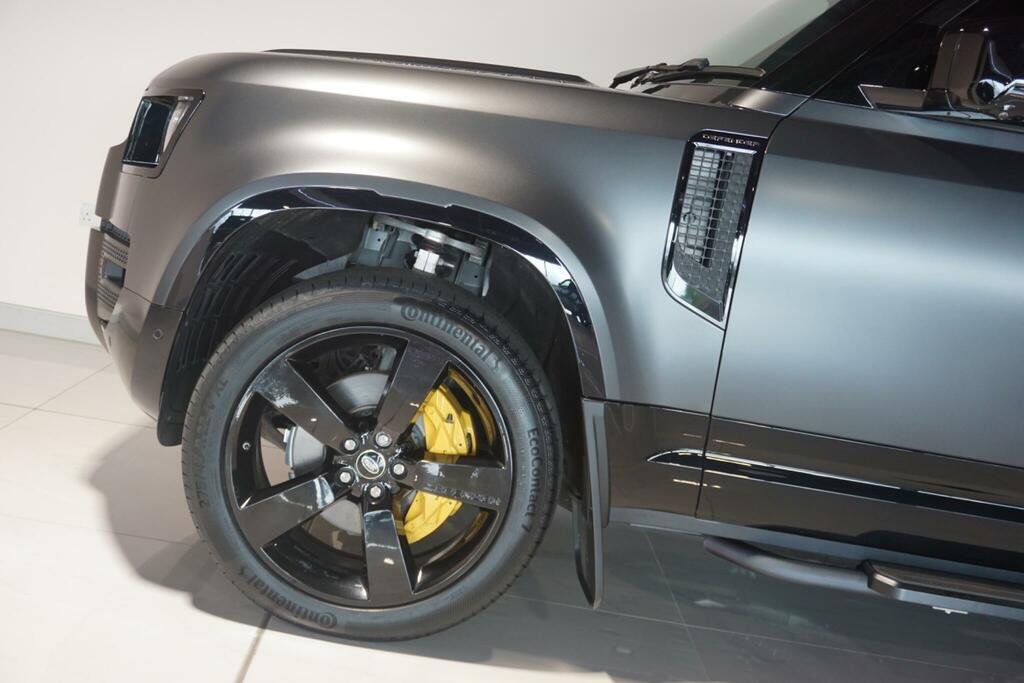 Land Rover Defender 110 D250 X-dynamic Se Grey #43