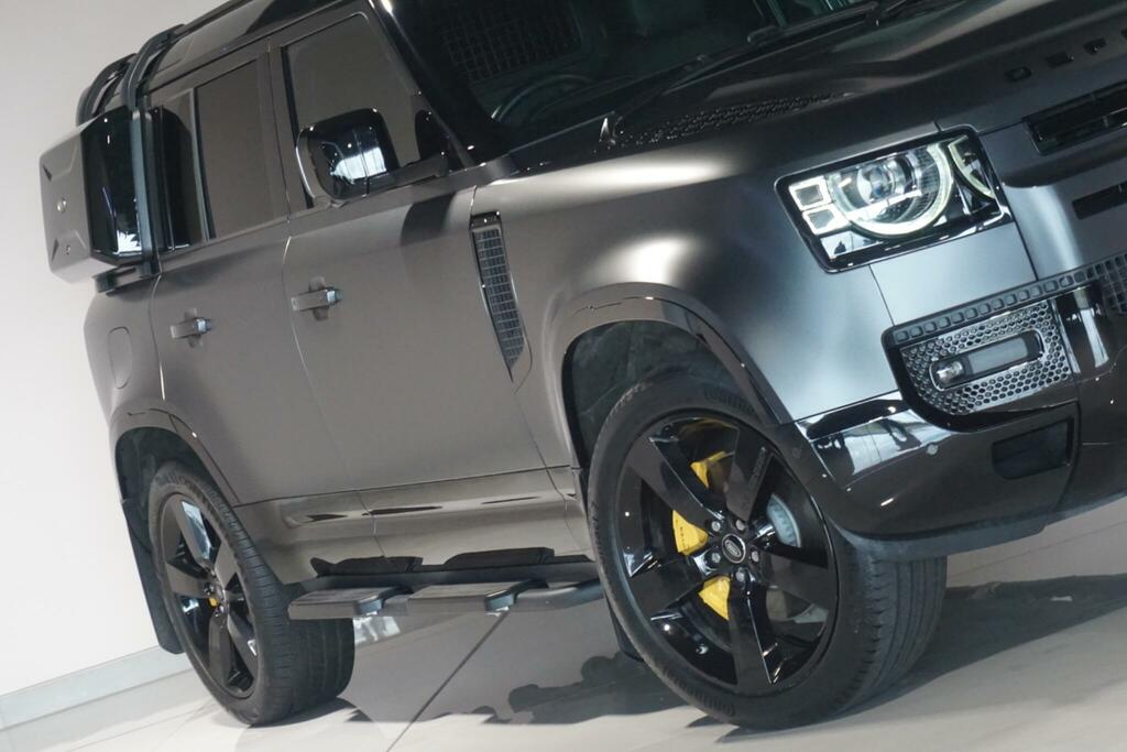 Land Rover Defender 110 D250 X-dynamic Se Grey #37