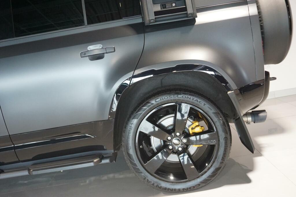 Land Rover Defender 110 D250 X-dynamic Se Grey #44