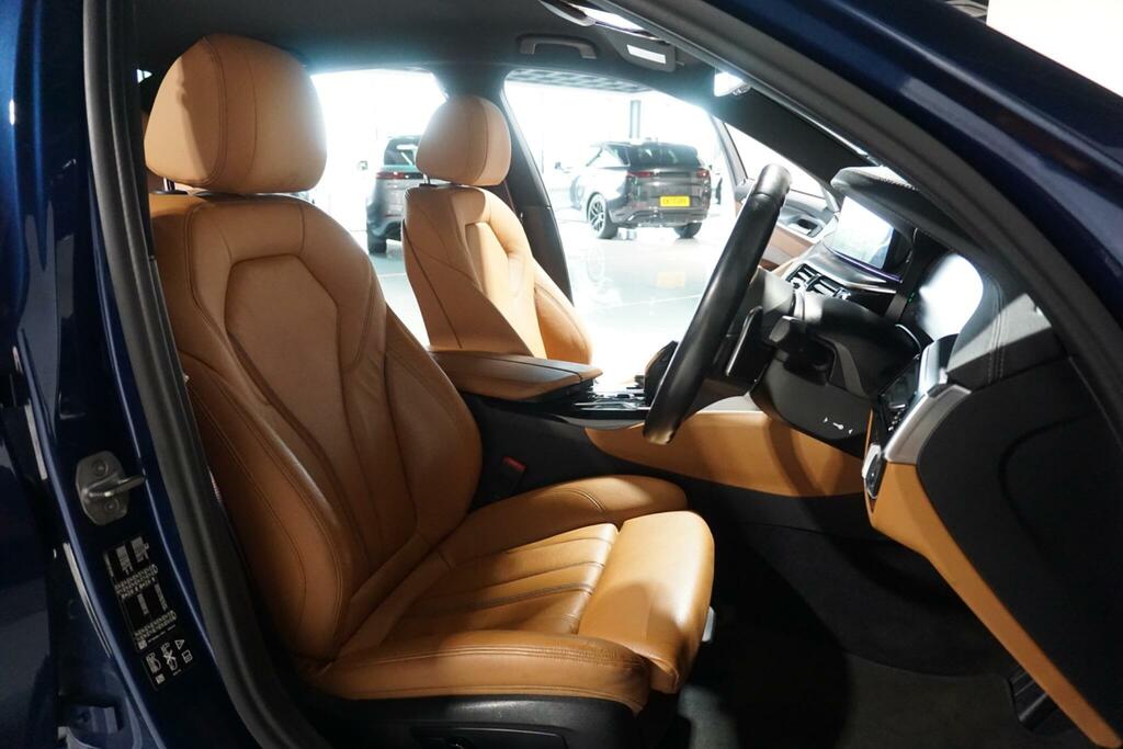 BMW 5 Series M Sport Touring Blue #8