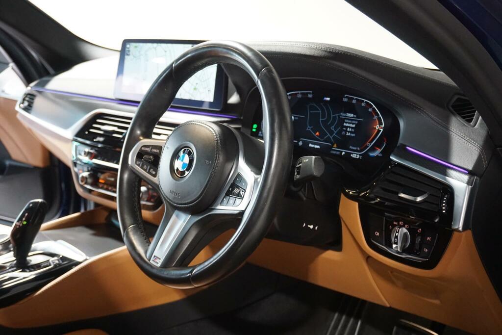BMW 5 Series M Sport Touring Blue #9