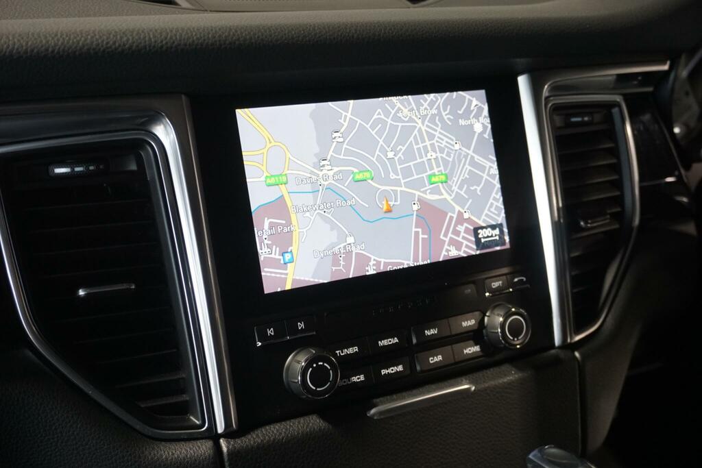 Porsche Macan Petrol 5dr 202207037408883  #51