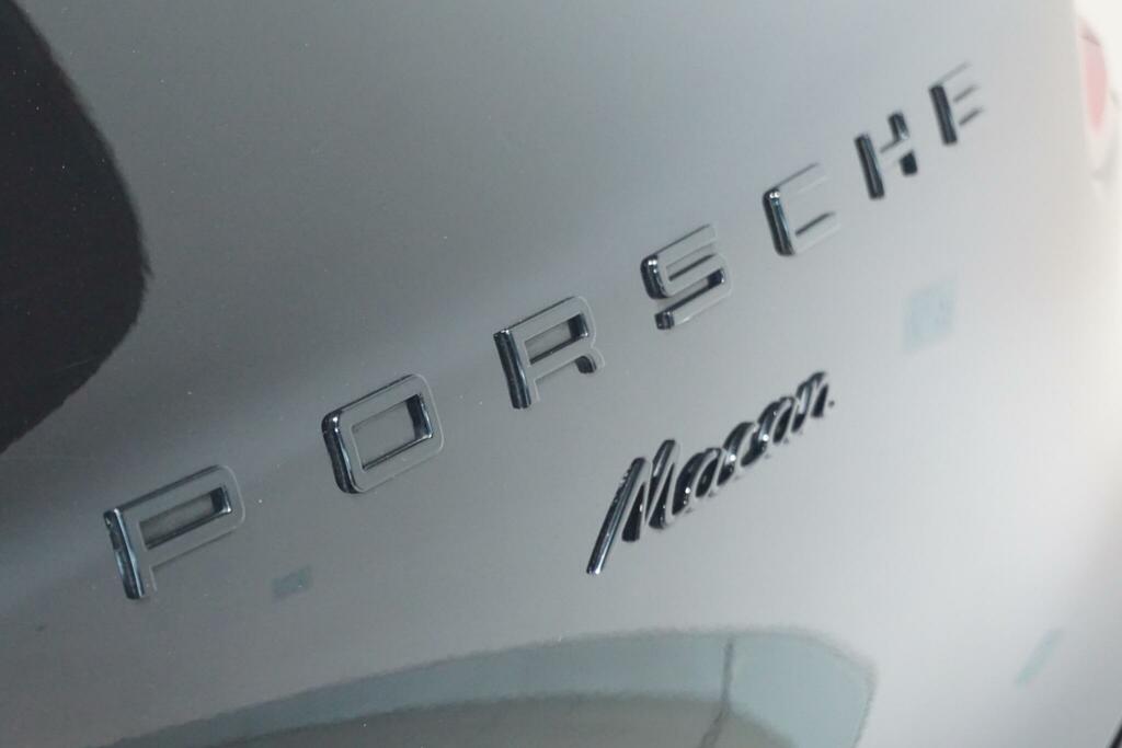 Porsche Macan Petrol 5dr 202207037408883  #69