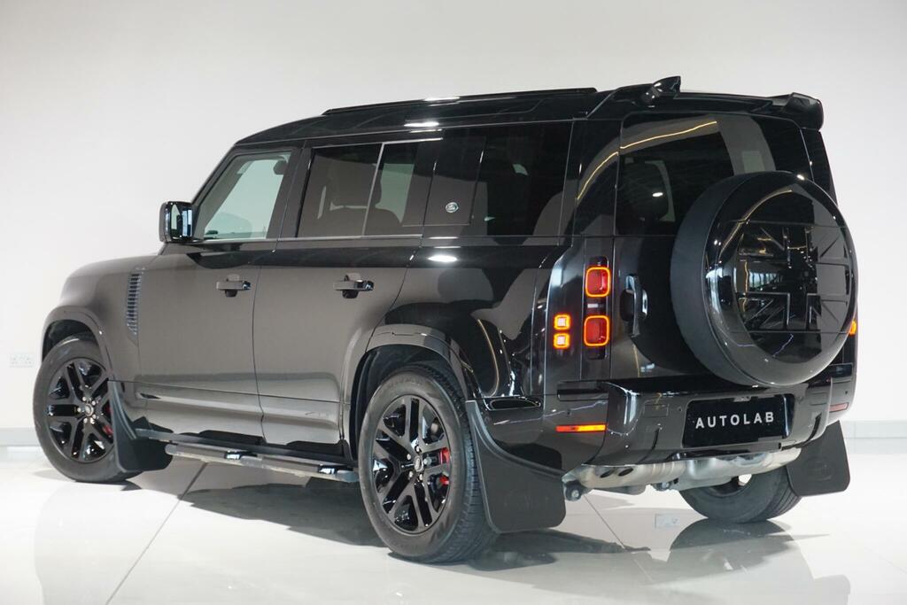 Land Rover Defender 110 D250 110 Se  #38