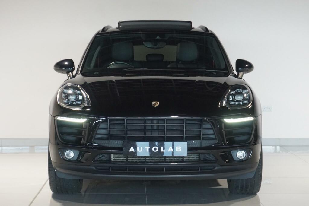 Porsche Macan 2.0T Suv Black #4