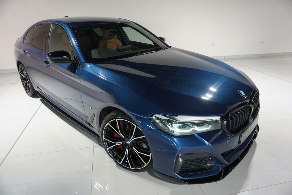 BMW 5 Series 528I M Sport Touring White #29