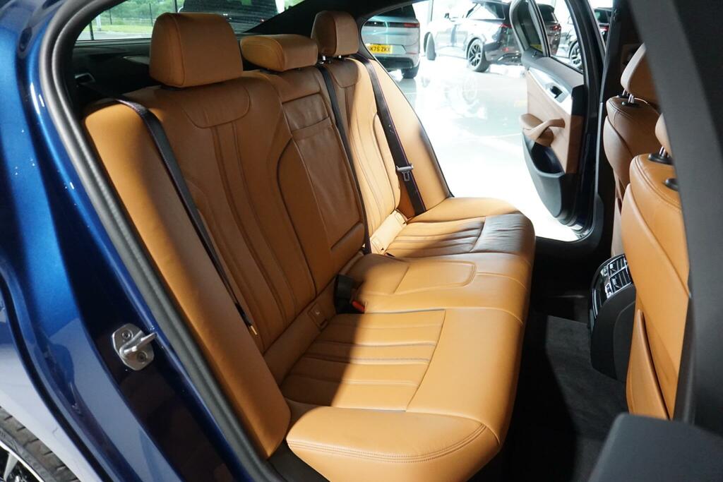 BMW 5 Series 528I M Sport Touring White #48