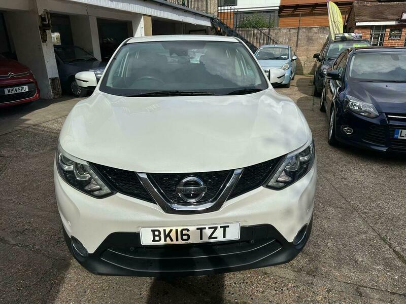 Nissan Qashqai 1.2 Dig-t Acenta 2Wd BK16TZT White #2