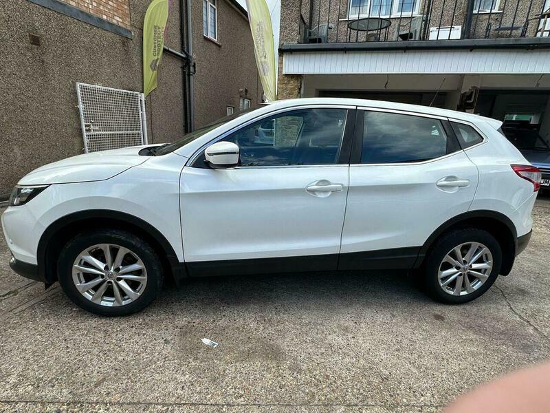Nissan Qashqai 1.2 Dig-t Acenta 2Wd BK16TZT White #4
