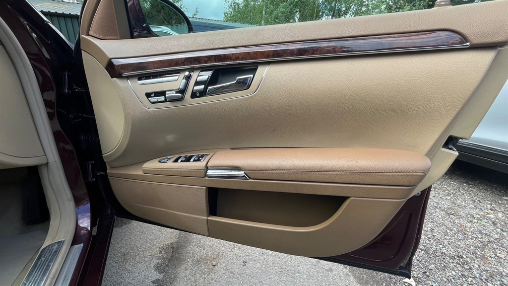 Mercedes-Benz  200K Sport 184 Blue #41