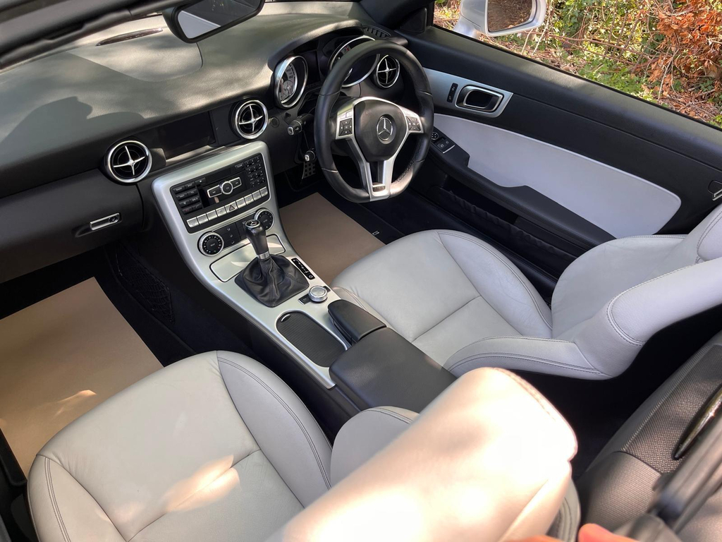 Mercedes-Benz SLK  Brown #33