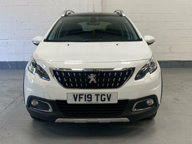 Peugeot 2008 2019 1.2 Puretech Allure Premium Suv Ma White #6
