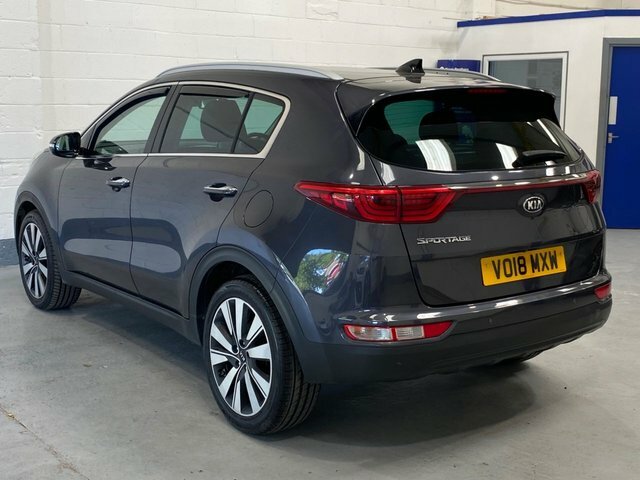 Kia Sportage 2018 1.7 Crdi 3 Suv Dct Euro 6 Ss 1 Silver #3