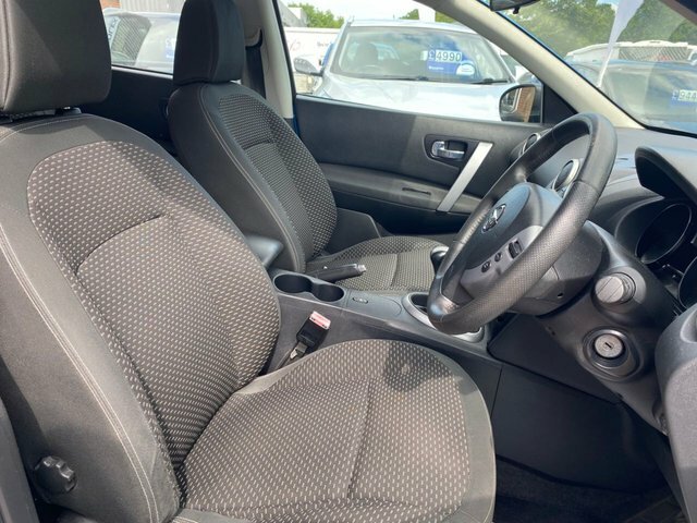 Nissan Qashqai Hatchback Tekna Black #12
