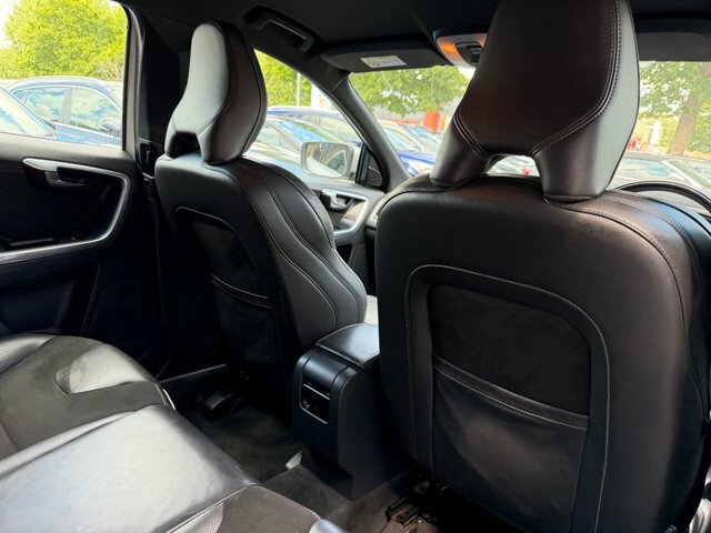 Volvo XC60 D5 Awd Se Lux Nav Park Assist, Winter Pack Black #17