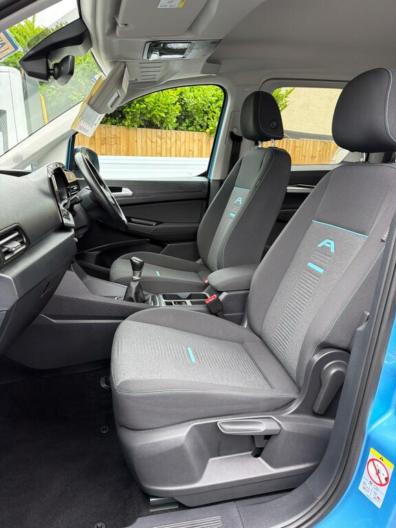Ford Tourneo Connect 1.5 Ecoblue 120 Active Blue #20