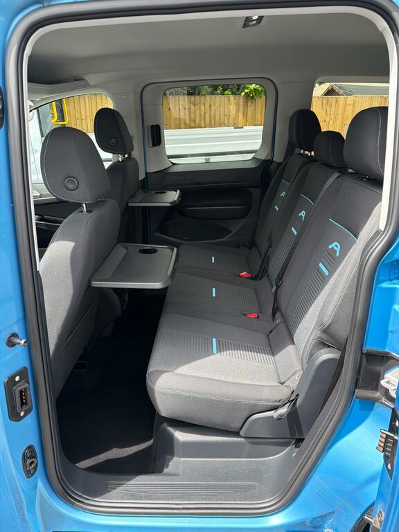 Ford Tourneo Connect 1.5 Ecoblue 120 Active Blue #9